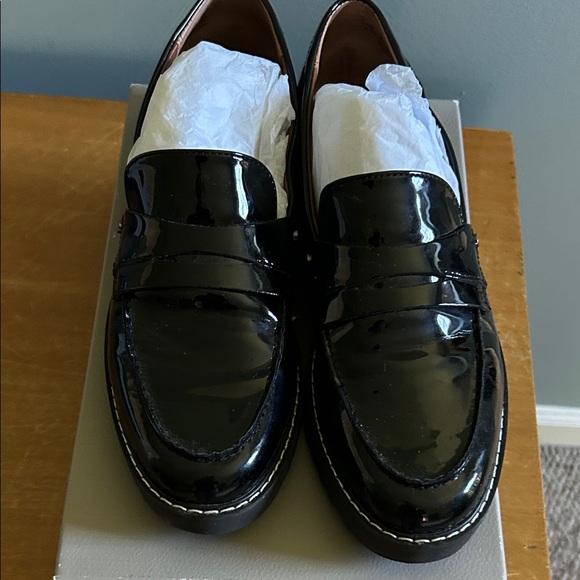 Women’s Franco Sarto patent Black Loafers - Picture 3 of 6